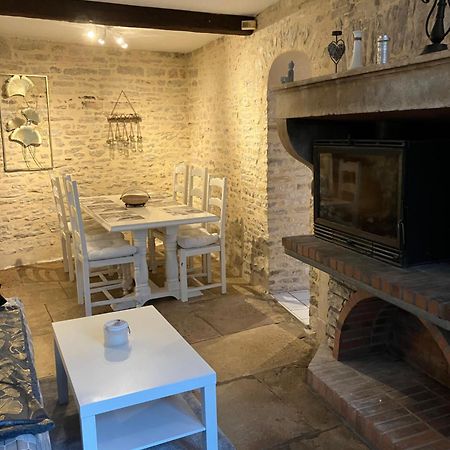 Charmante Maison En Pierres Precy-le-Sec Buitenkant foto