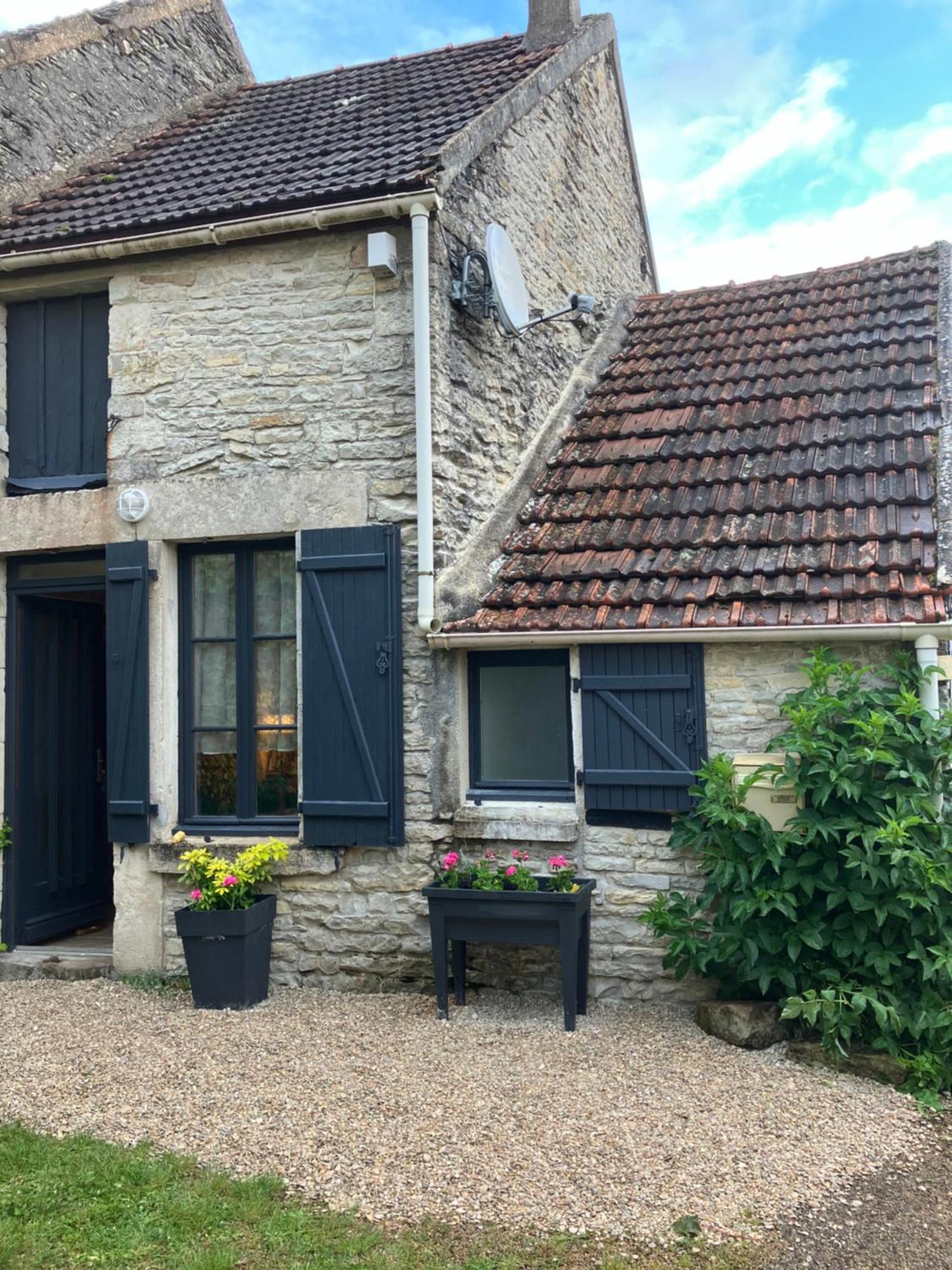 Charmante Maison En Pierres Precy-le-Sec Buitenkant foto